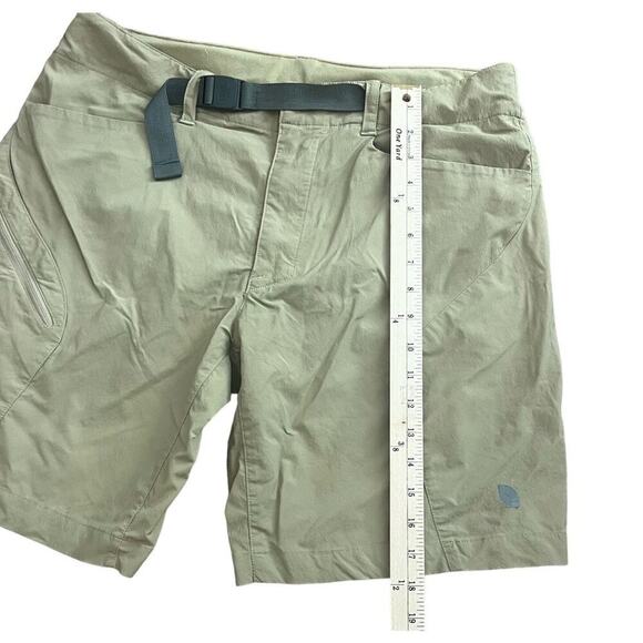 The North Face Tan Trail Cargo Shorts-Size 34 - Picture 5 of 7
